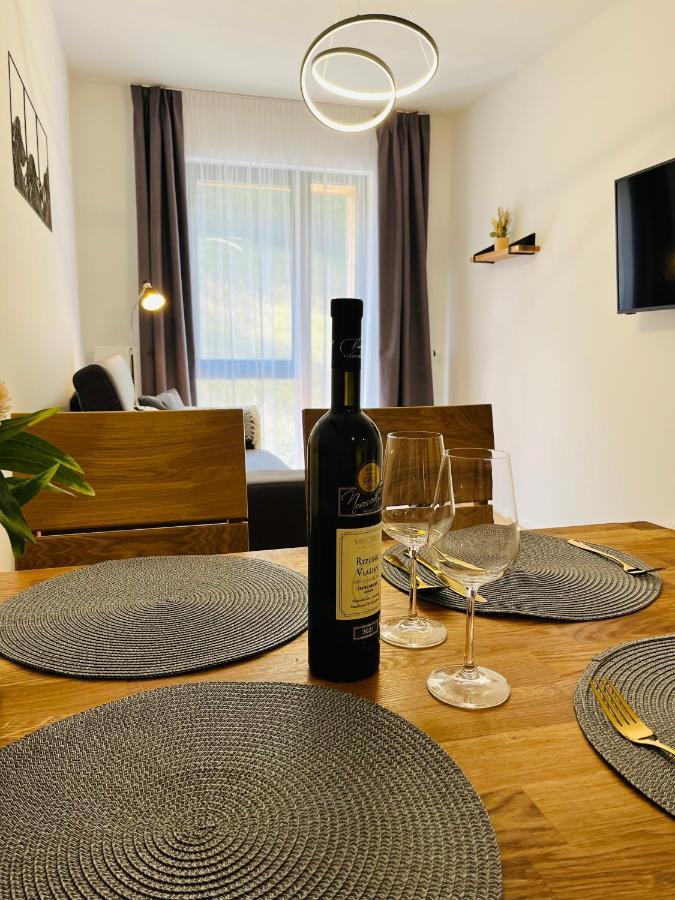 Stylovy Apartman Ski&Bike, Janske Lazne Bagian luar foto
